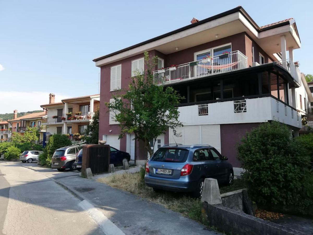 Apartma Ada *